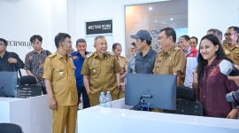 Gubernur Sulawesi Tengah, Rusdy Mastura di Banggai Command Center