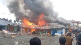 Bangunan di Bunta dilalap si jago merah (Istimewa)