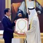 Presiden Joko Widodo menerima penghargaan Order of Zayed dari Presiden PEA Mohamed bin Zayed Al Nahyan, Order of Zayed merupakan penghargaan sipil tertinggi yang diberikan PEA kepada para pemimpin dunia dan kepala negara. (Istimewa)