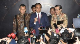 Presiden Joko Widodo memberikan keterangan Pers kepada awak media usai menghadiri peluncuran golden visa di Jakarta (Biro Pers Media dan Informasi Presiden RI)