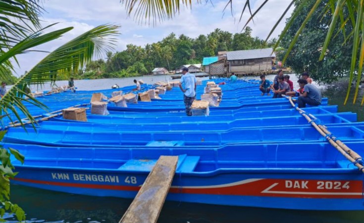 Perahu Fiber (Istimewa)