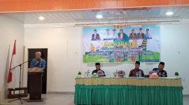 Bupati Banggai Laut Sofyan Kaepa buka sosialisasi penguatan moderasi beragama dan forum kerukunan antar umat bergama dalam menyongsong Pilkada serentak di Hotel Carabella Banggai, Selasa 17 September 2024 (Foto: Nomo/KabarBenggawi)