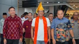Menteri Hukum dan HAM Republik Indonesia Supratman Andi Agtas di Bandara Mutiara Sis Al-Jufri Palu