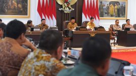 Rapat Kabinet Perdana, Presiden Prabowo Minta Pengelolaan Anggaran Harus Efisien
