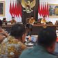 Rapat Kabinet Perdana, Presiden Prabowo Minta Pengelolaan Anggaran Harus Efisien