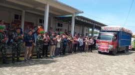 Pelepasan Logistik Pilkada Banggai Laut tahun 2024 (Foto : Nomo/KabarBenggawi)